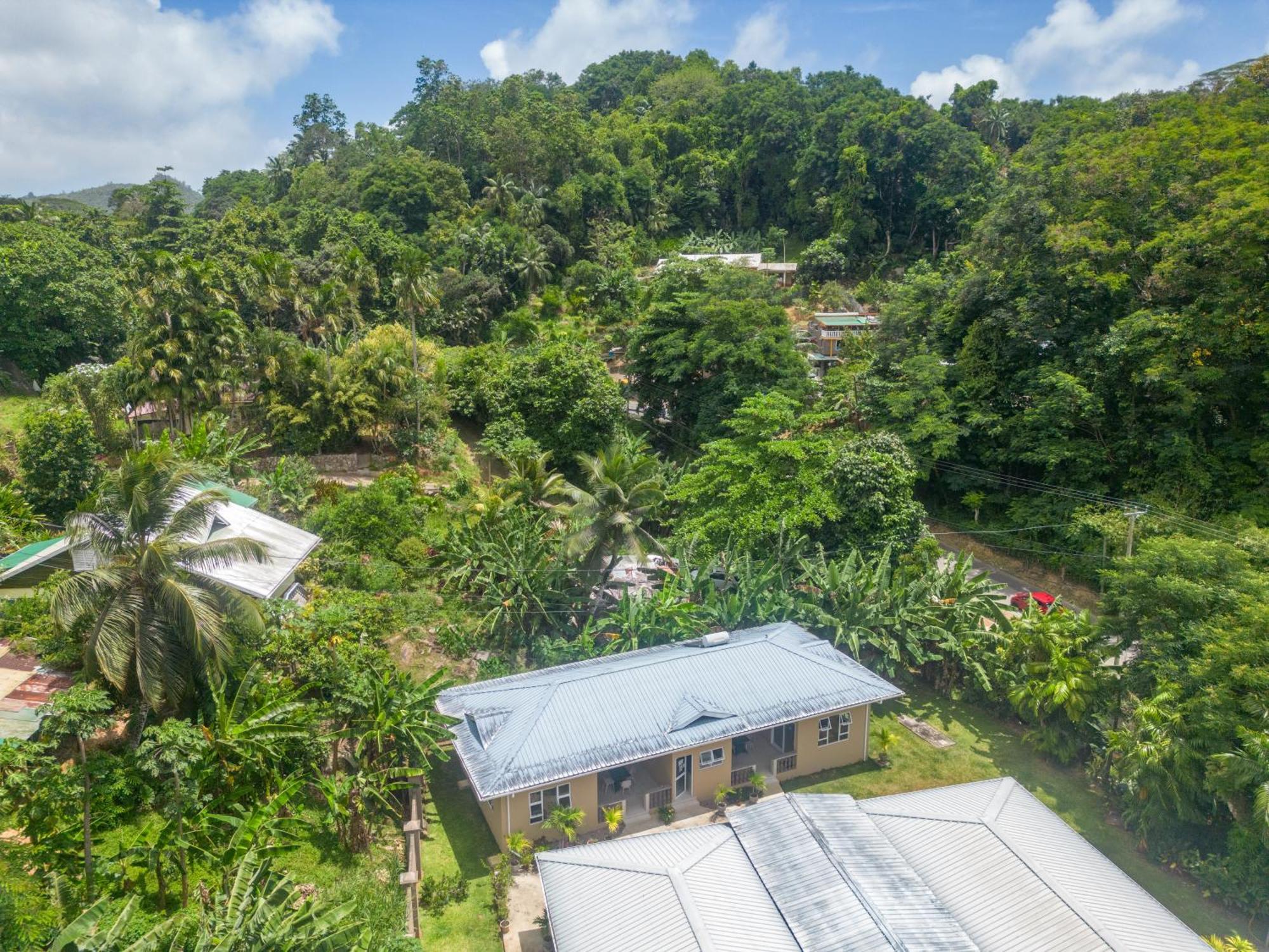 Beau Bassin Inn Baie Lazare  Ngoại thất bức ảnh